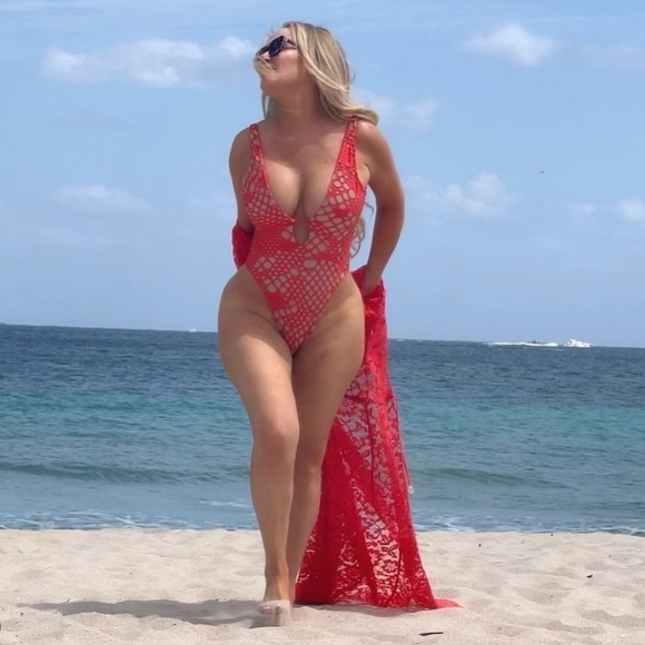 💋🌴👙Insta!: @liveforthebeach66 👙🌴💋 - Picture 1 of 1